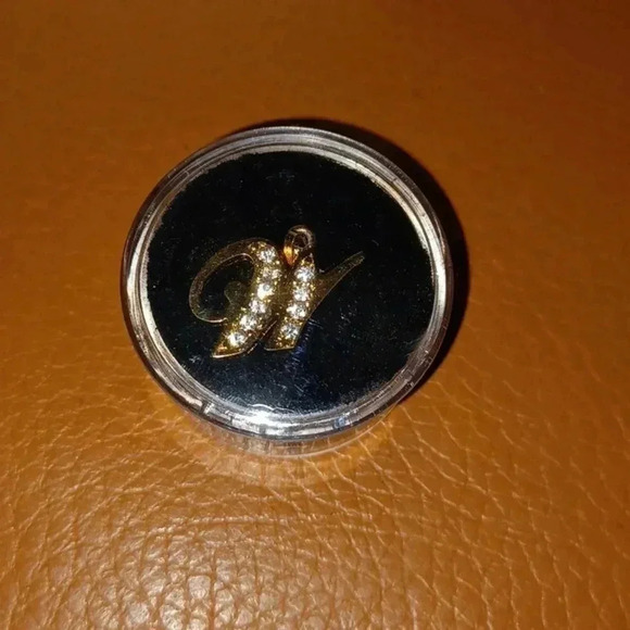 💙🌹Gold plated letter pendant "W" with faux diamonds - Picture 3 of 7